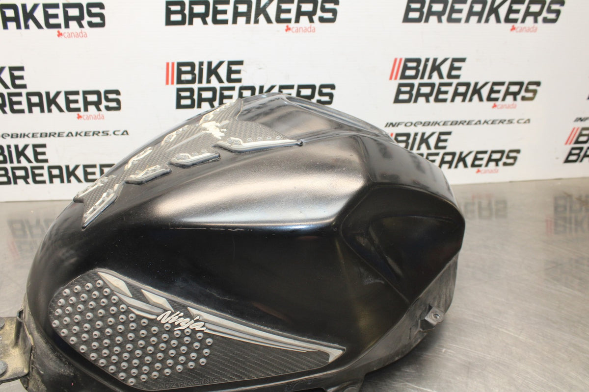 18-23 KAWASAKI NINJA 400 EX400 ABS GAS TANK FUEL CELL PETROL RESERVOIR BB795