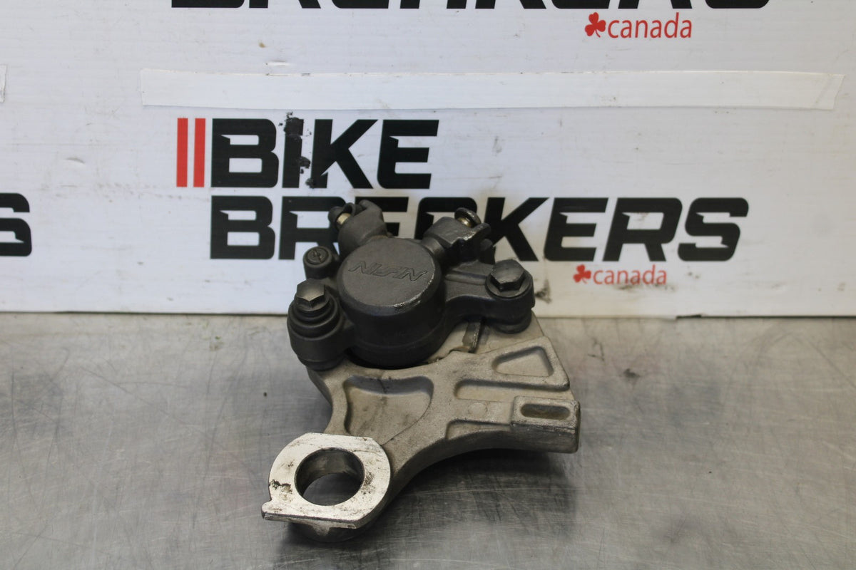 03-04 YAMAHA YZF R6S REAR BACK BRAKE CALIPER W MOUNT BRACKET BB890