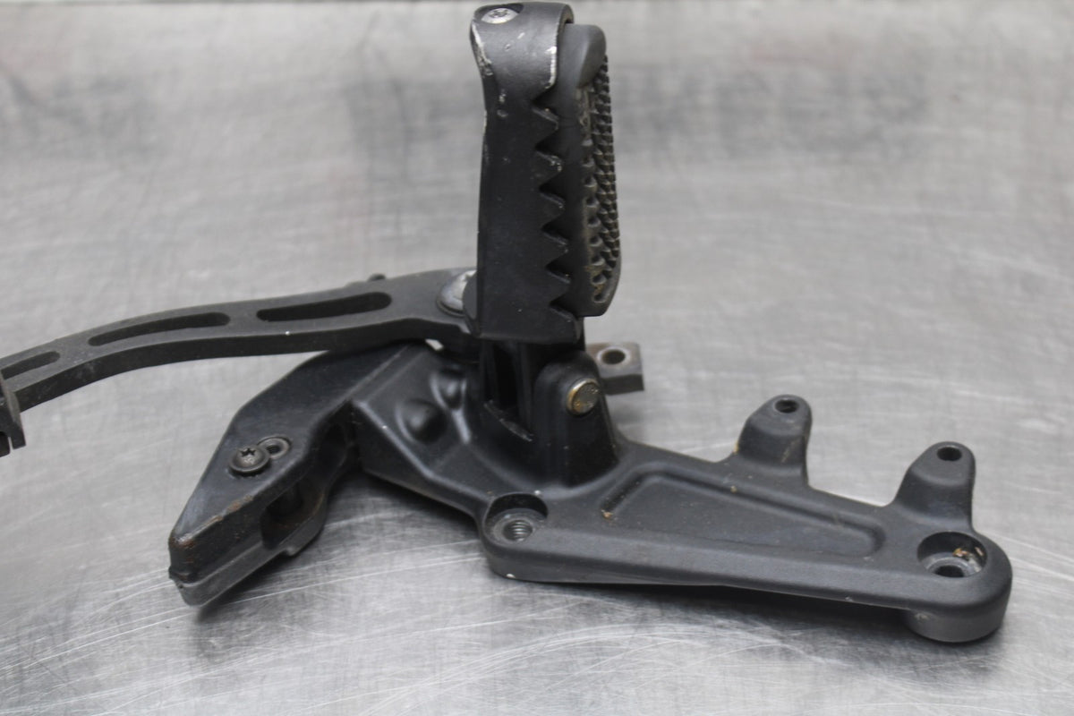 22 HARLEY-DAVIDSON PAN AMERICA 1250 RIGHT REARSET REAR SET DRIVER PEG REST BB910