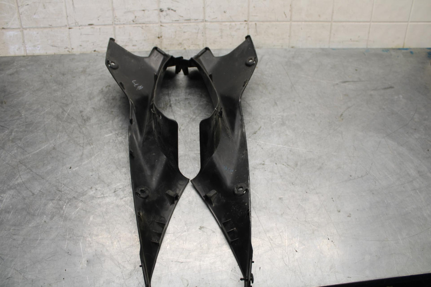 2015 Yamaha YZF R3 RIGHT LEFT FRONT DUCT COVERS PANELS COWLS BB526