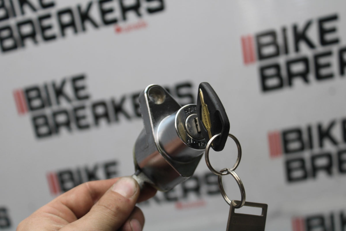 05-09 SUZUKI BOULEVARD C90 IGNITION LOCK KEY SET LOCK SET BB918