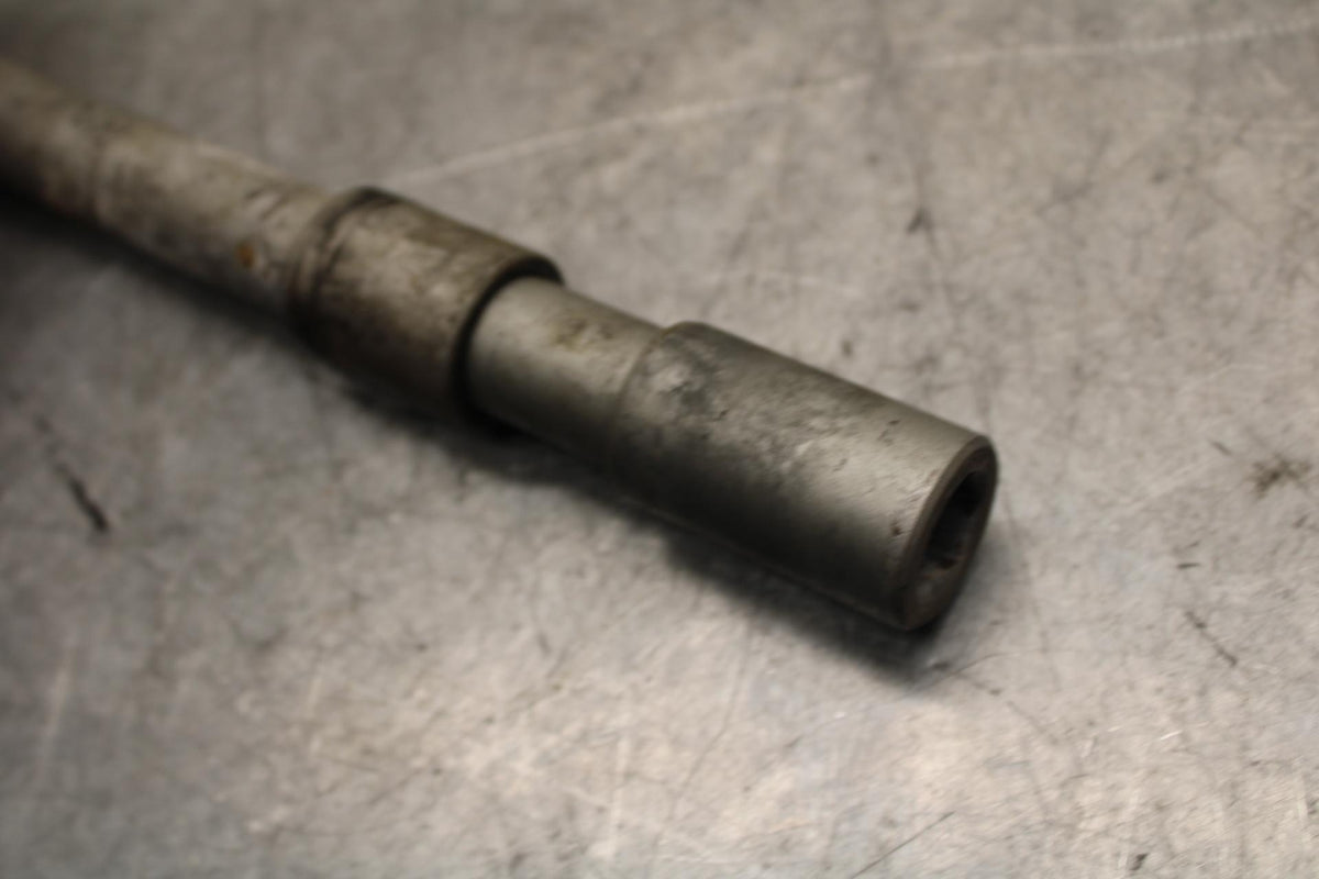 16-17 MOTO GUZZI V7 II FRONT WHEEL RIM AXLE PIVOT BOLT BB57