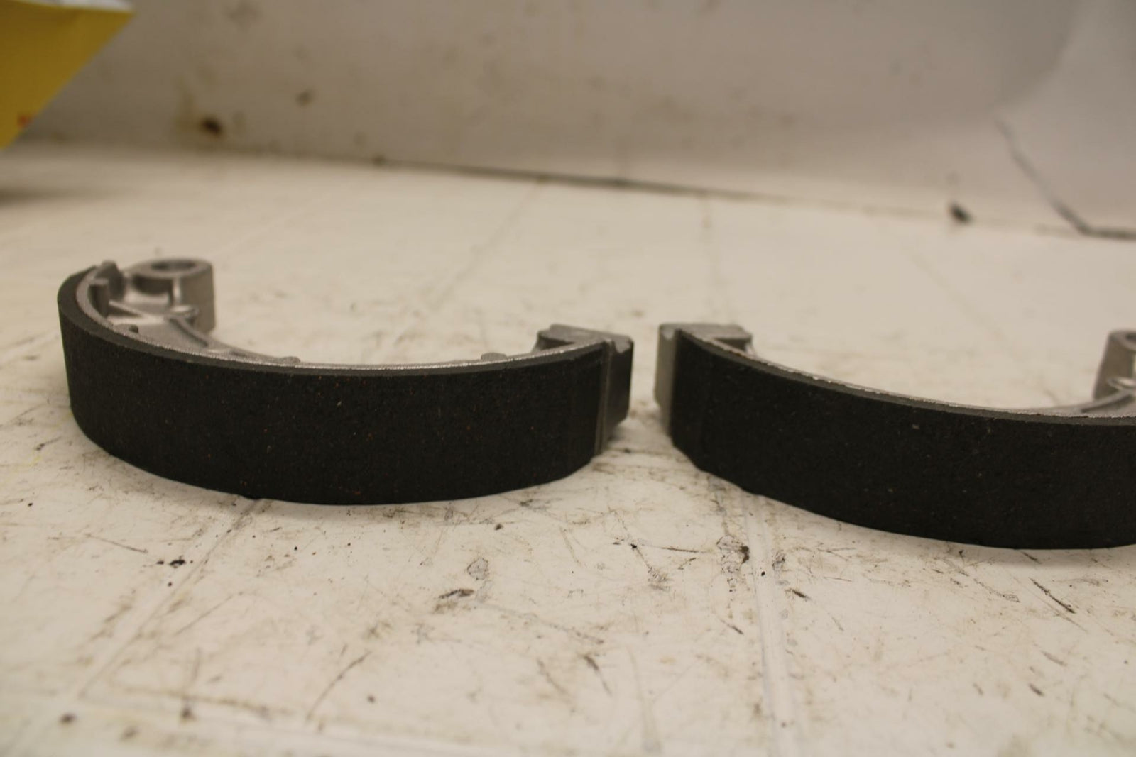 72 HONDA CB500 K1 REAR BACK BRAKE SHOE BB24