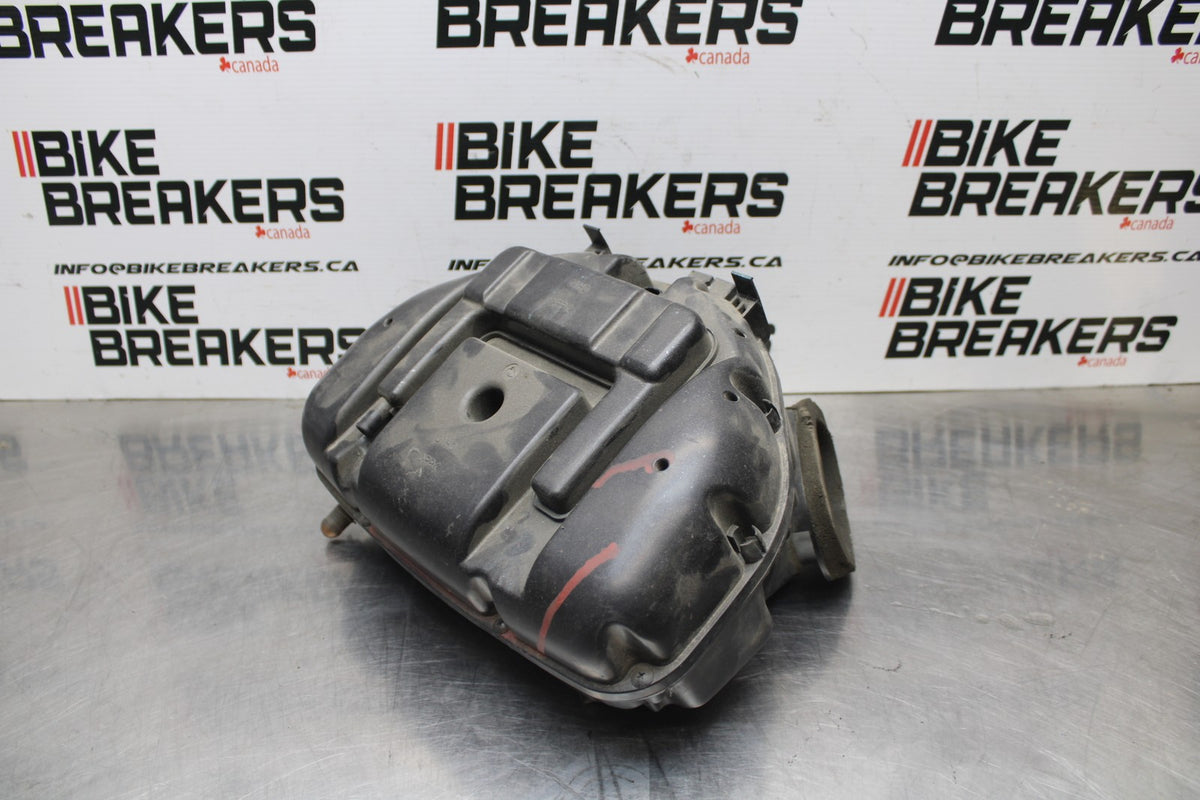06-07 SUZUKI GSXR600 AIRBOX AIR INTAKE FILTER BOX BB836