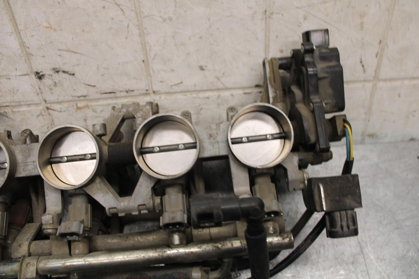 2007 Suzuki GSXR600 MAIN FUEL INJECTORS / THROTTLE BODIES 13405-01H01 BB540