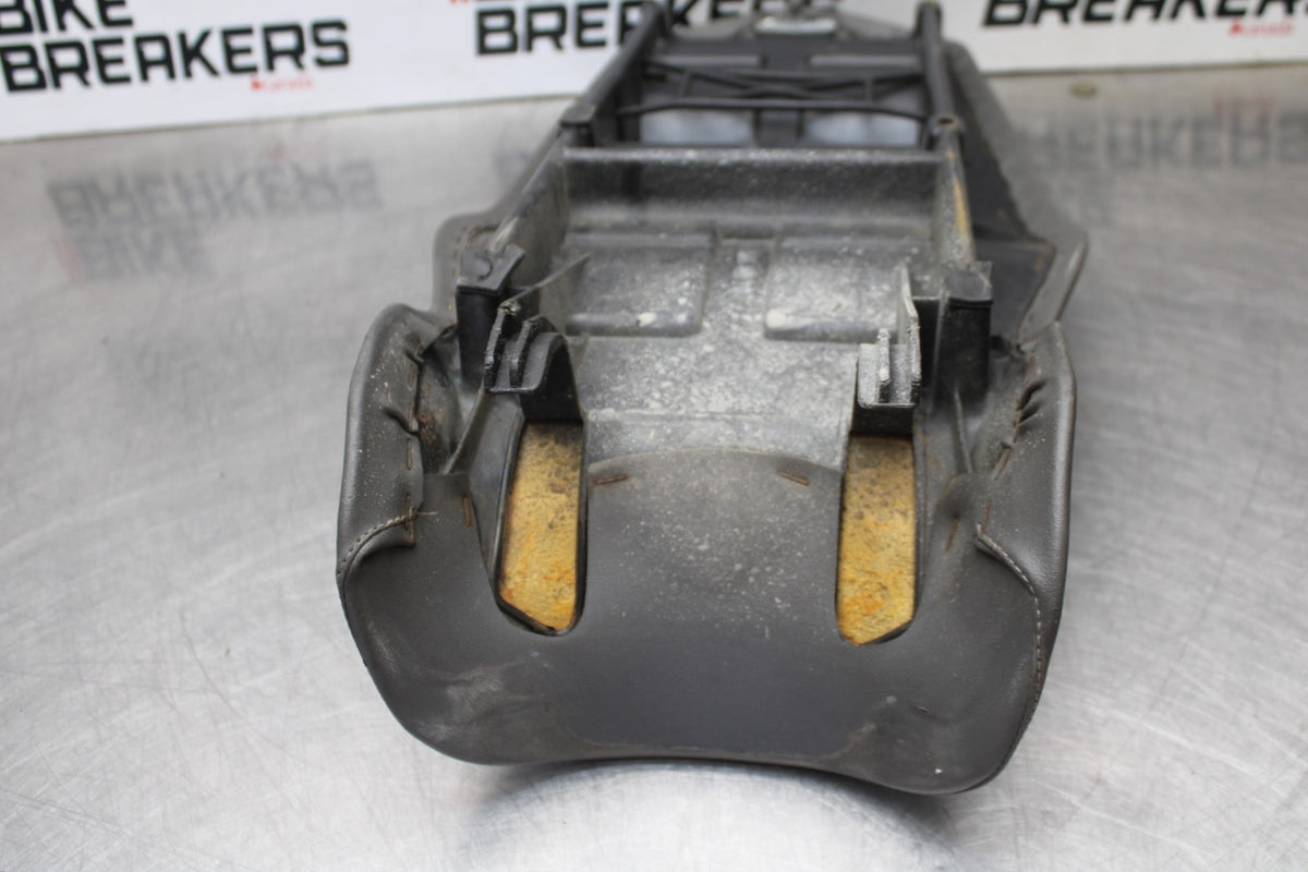 05 DUCATI SUPERSPORT 800 FRONT REAR SEAT SADDLE BB913