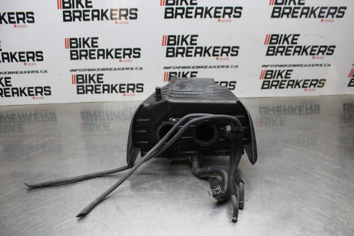 22-25 YAMAHA YZF R7 AIRBOX AIR INTAKE FILTER BOX 1WS-14401-00-00 BB769