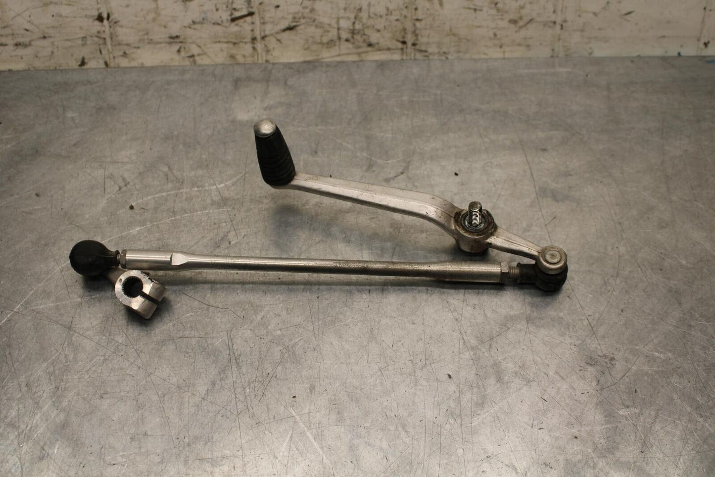 2006 Yamaha YZF R6 SHIFTER PEDAL 2C0-18110-01-00 BB560