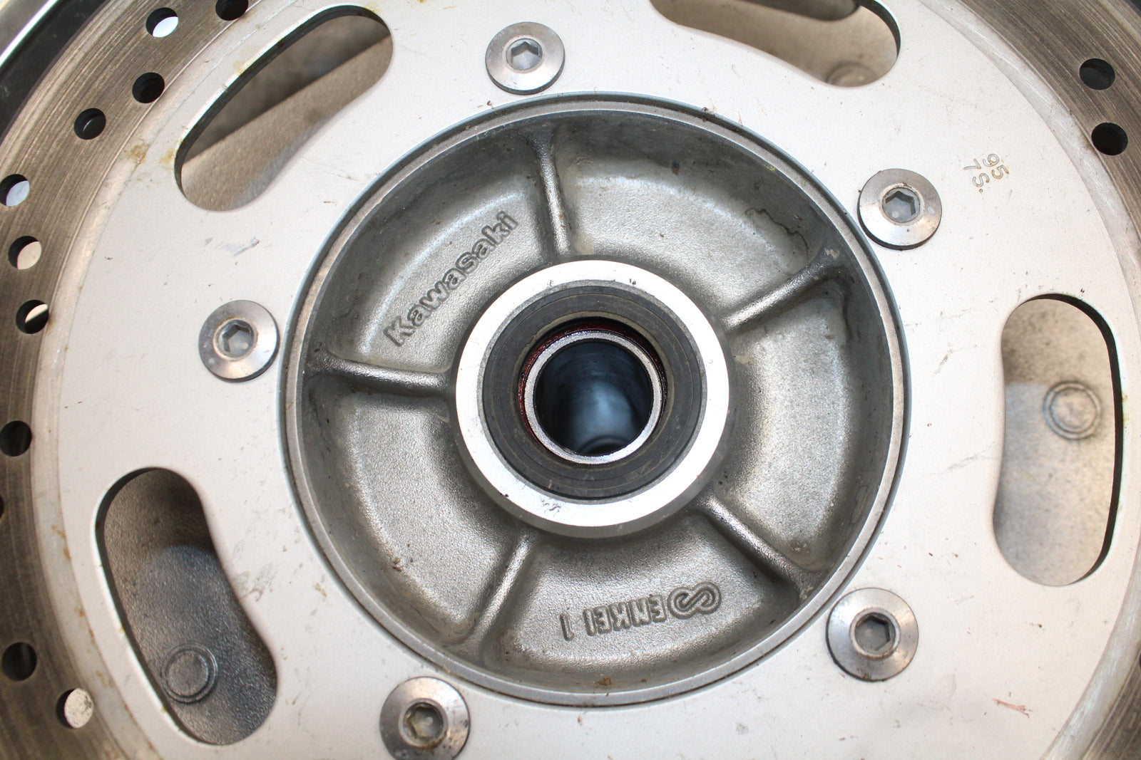 03-08 KAWASAKI VULCAN 1600 FRONT WHEEL FRONT RIM BB754