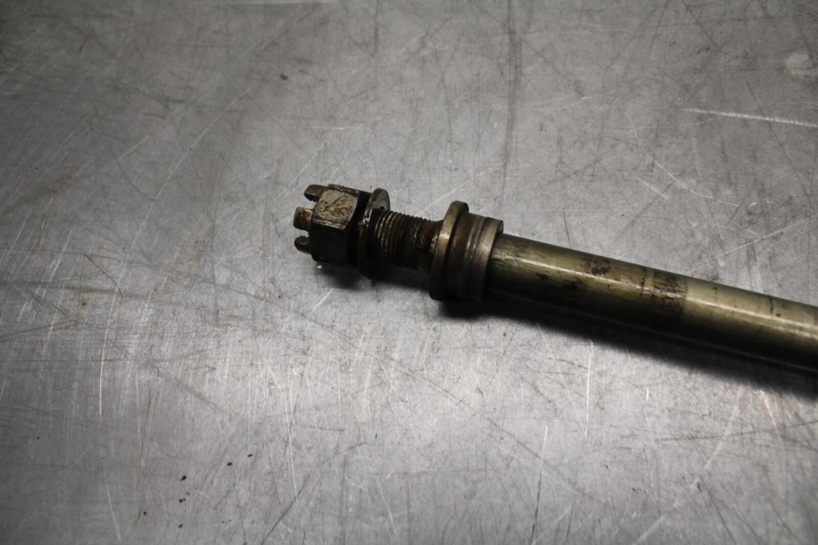 07-08 KAWASAKI CONCOURS 1400 ABS REAR AXLE BACK WHEEL RIM PIVOT BOLT AXEL BB449