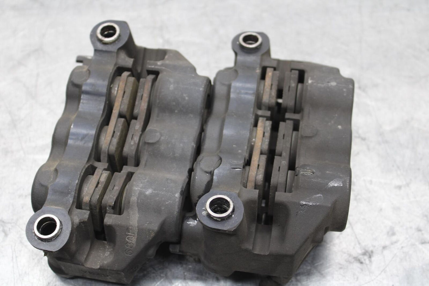 2007 Yamaha YZF R1 RIGHT LEFT FRONT BRAKE CALIPER SET PAIR CALIPERS BB575