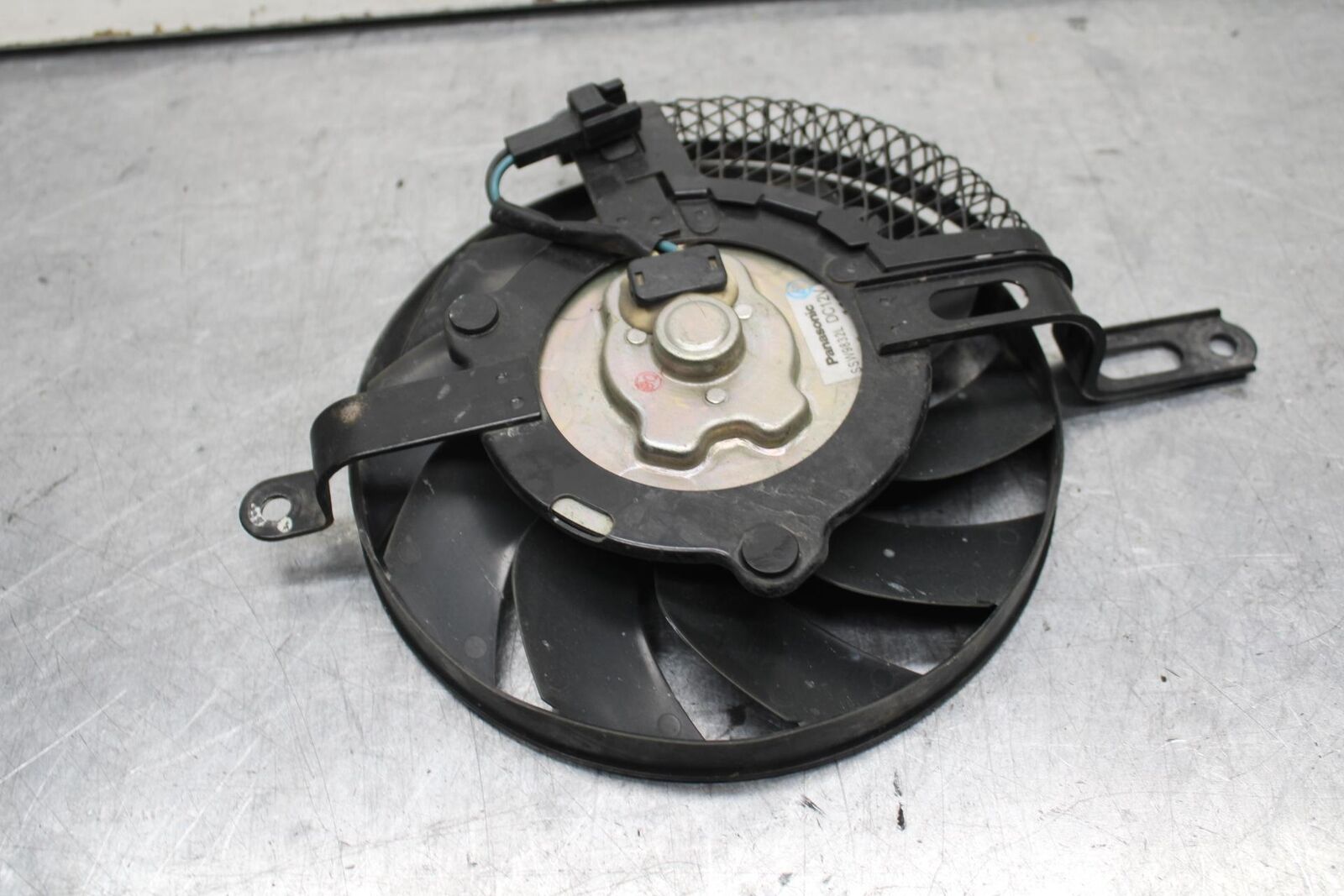 11-24 SUZUKI GSXR  600 750 ENGINE RADIATOR COOLING FAN BB95