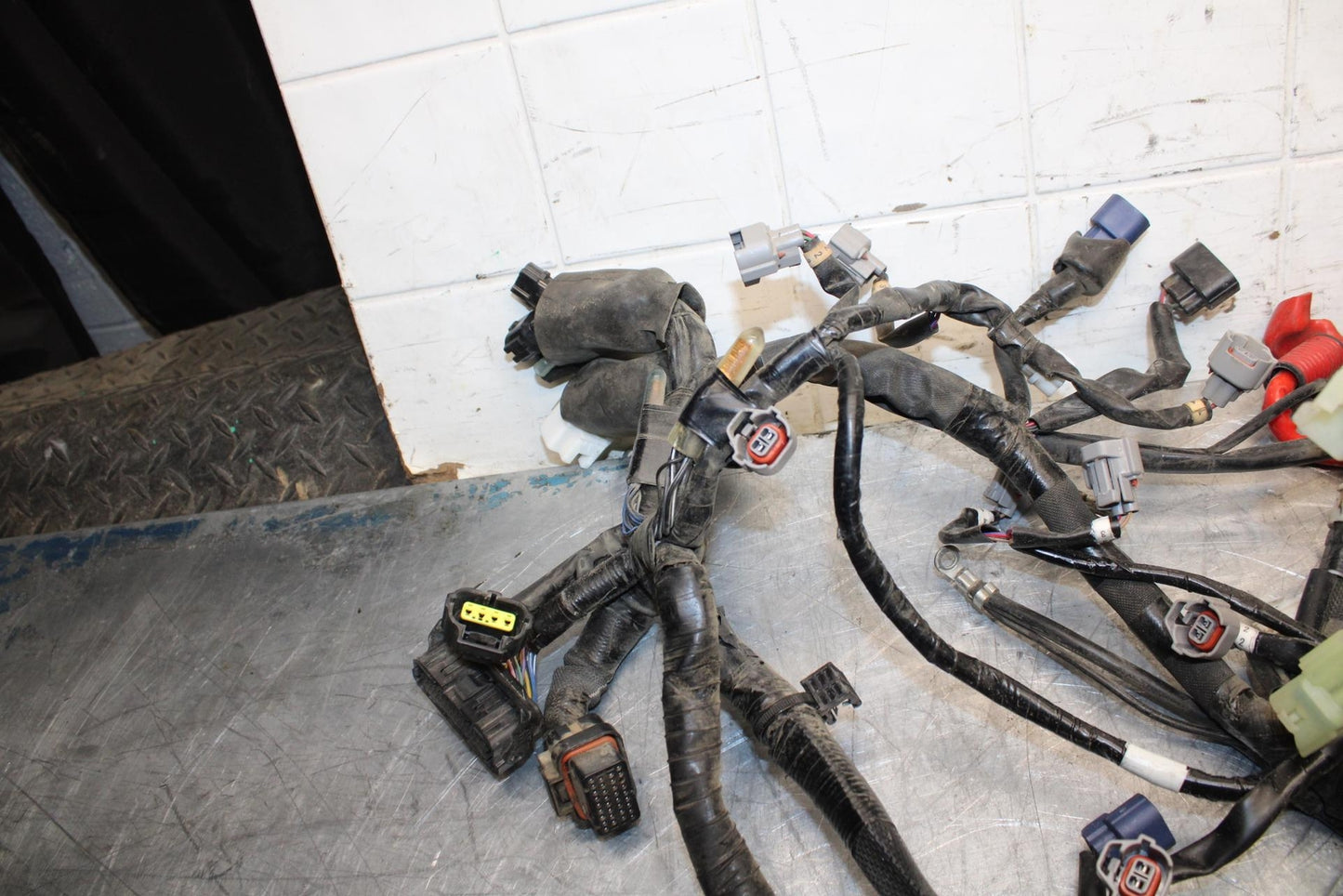 18 YAMAHA YZF R1  MAIN ENGINE WIRING HARNESS MOTOR WIRE LOOM BB473