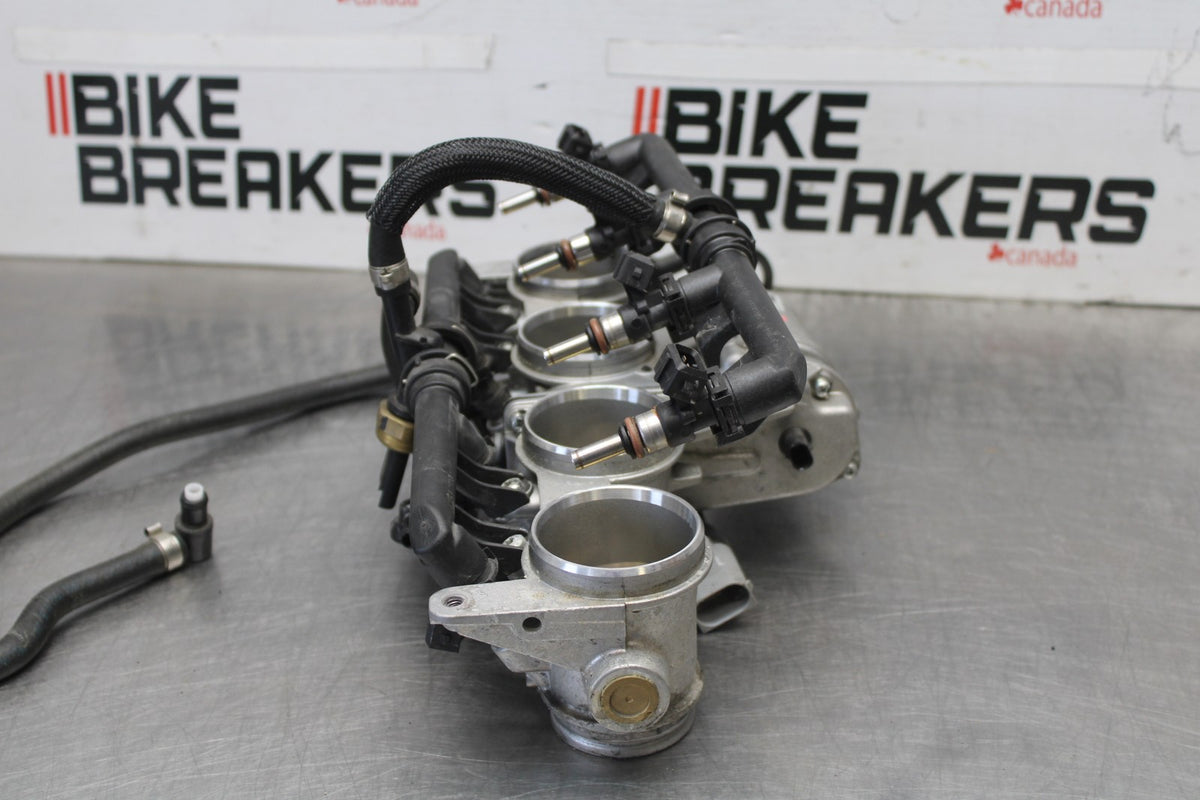 17-20 BMW S1000R FUEL INJECTORS / THROTTLE BODIES BB909