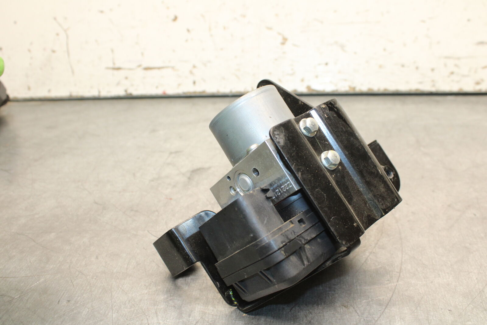 19-24 YAMAHA R3 ABS PUMP UNIT MODULE BB736