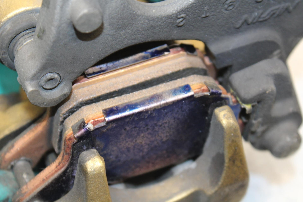 2000 Honda Super Hawk VTR1000F REAR BACK BRAKE CALIPER W MOUNT BRACKET BB577