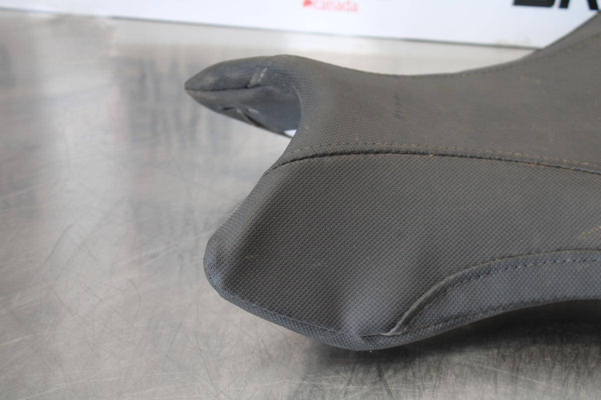 07-08 YAMAHA YZF R1 HT MOTO AFTERMARKET FRONT DRIVERS SEAT BB160