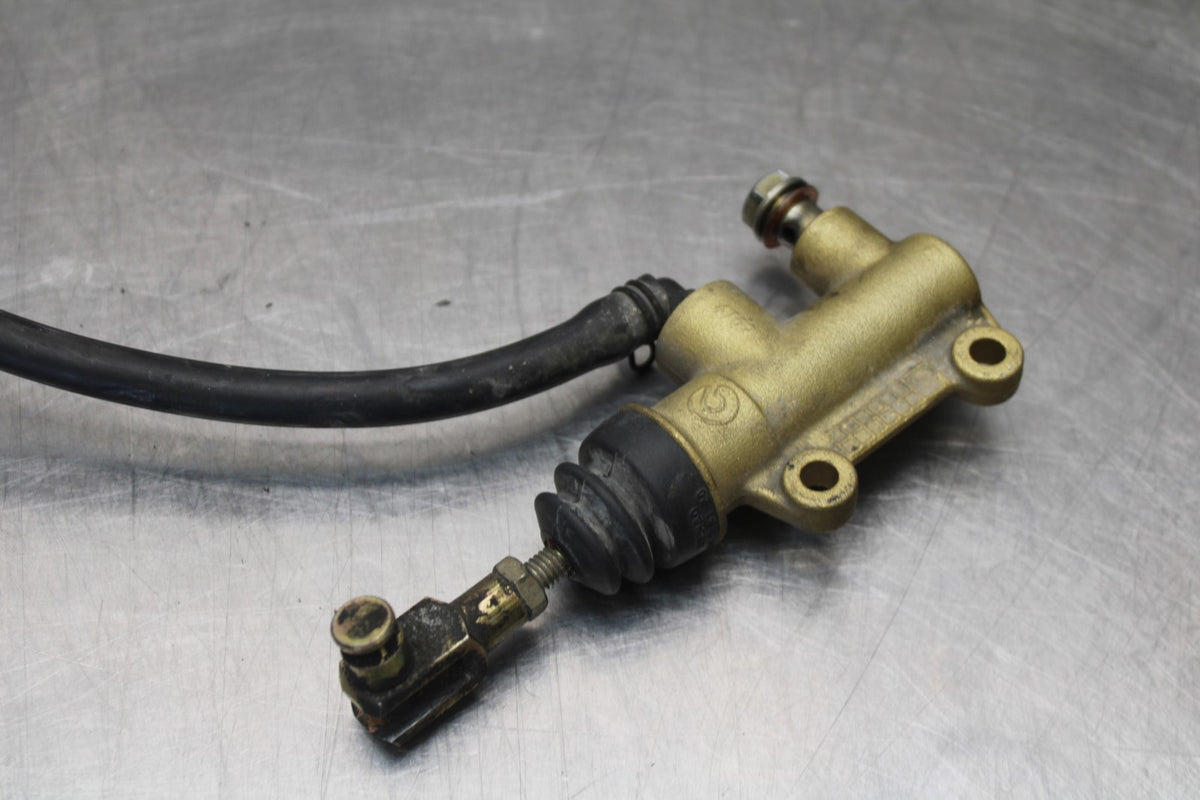 05 DUCATI SUPERSPORT 800 REAR BACK BRAKE MASTER CYLINDER W RESERVOIR BB913