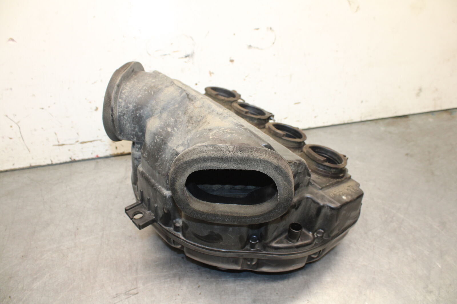 08-09 SUZUKI GSXR600 AIRBOX AIR INTAKE FILTER BOX BB728