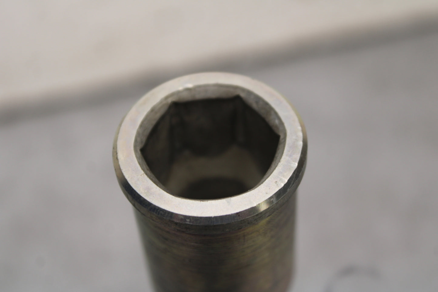 13-18 KAWASAKI NINJA ZX6R FRONT WHEEL RIM AXLE PIVOT BOLT 41068-0595 BB666