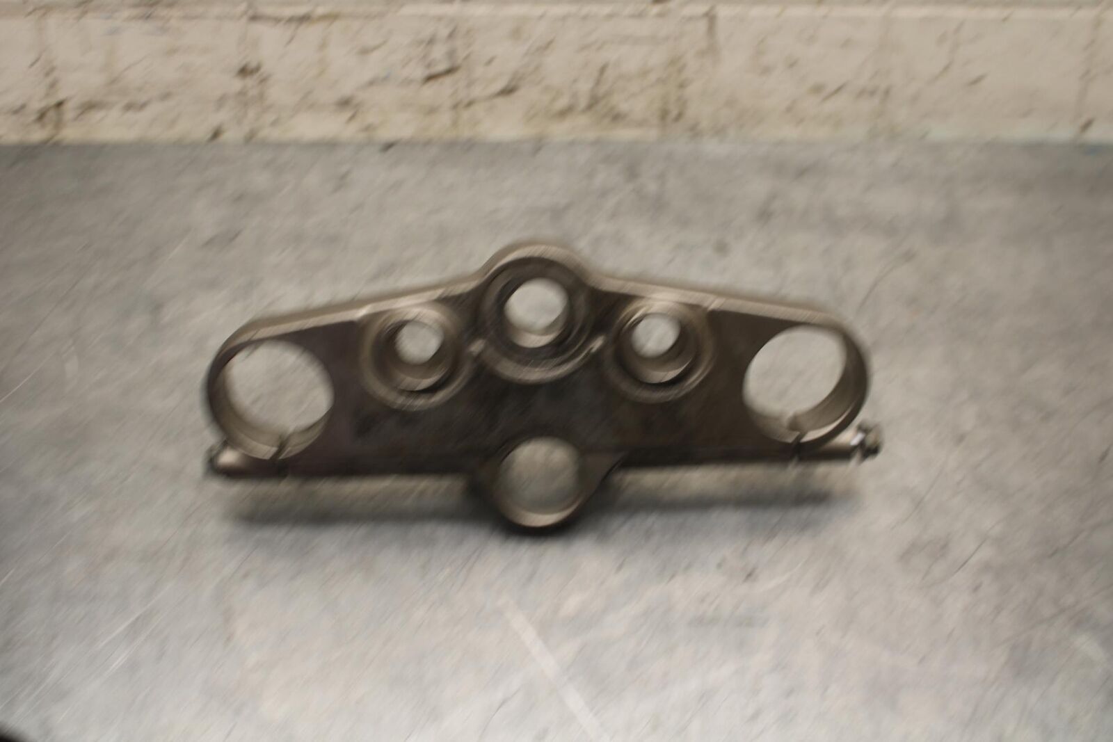 1997 Suzuki Bandit 1200 GSF1200S FORKS UPPER TRIPLE TREE CLAMP BB559