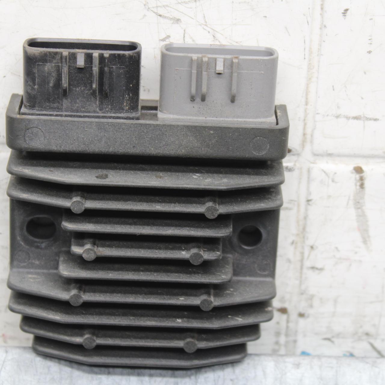 2012 Yamaha FZ8 RECTIFIER VOLTAGE REGULATOR BB550