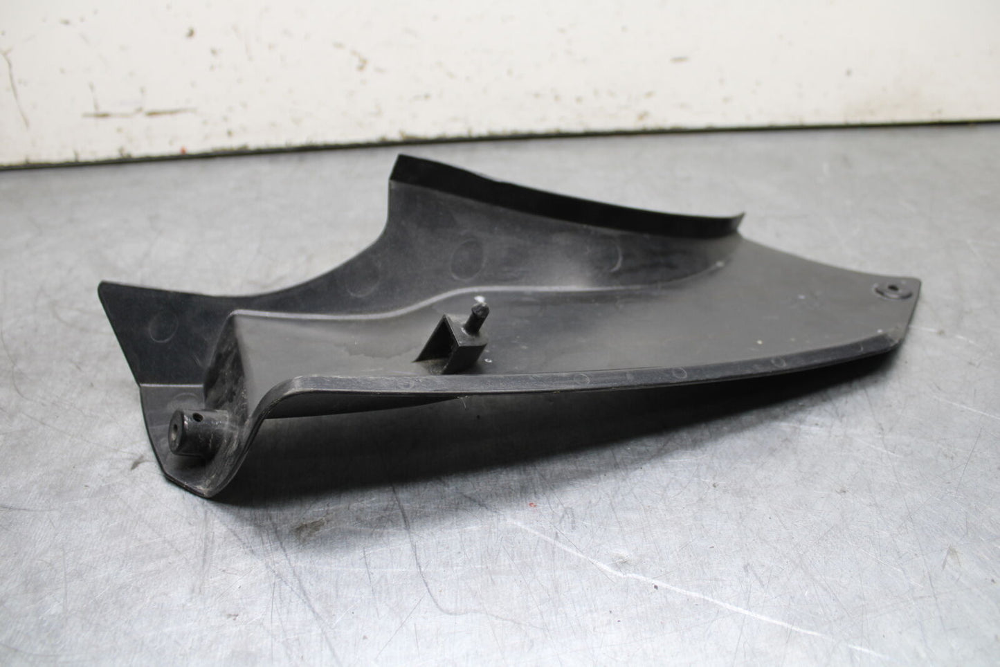 12-17 KAWASAKI ER-6N Z650 RIGHT DUCT COVER BB709