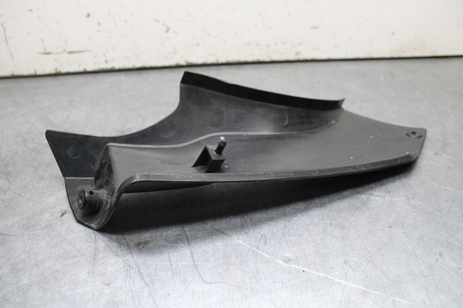 12-17 KAWASAKI ER-6N Z650 RIGHT DUCT COVER BB709