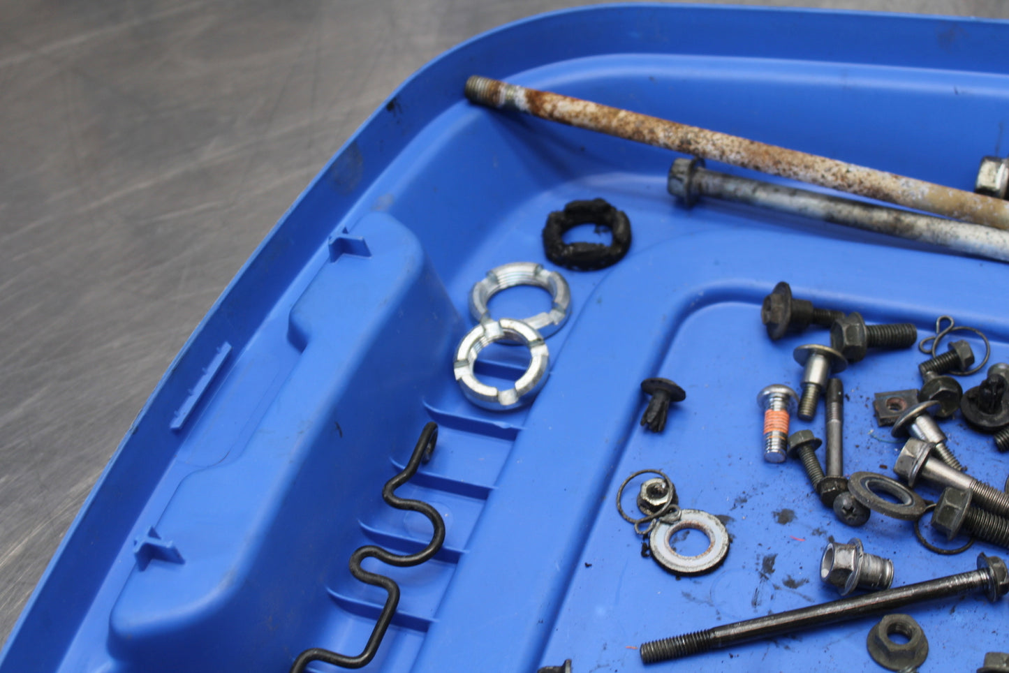 03 SUZUKI SV650S MOUNTING BOLTS HARDWARE MOTOR SCREWS BB167