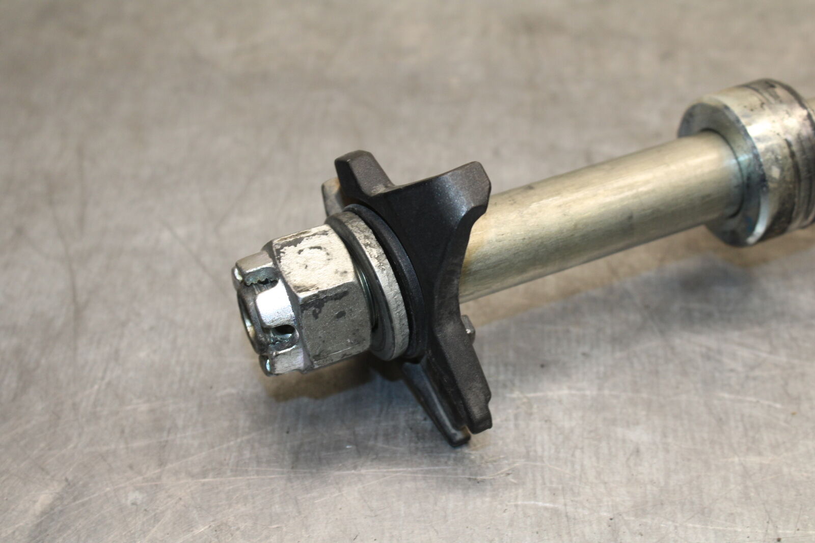 18-24 KAWASAKI NINJA 650 REAR AXLE BACK WHEEL RIM PIVOT BOLT AXEL BB725