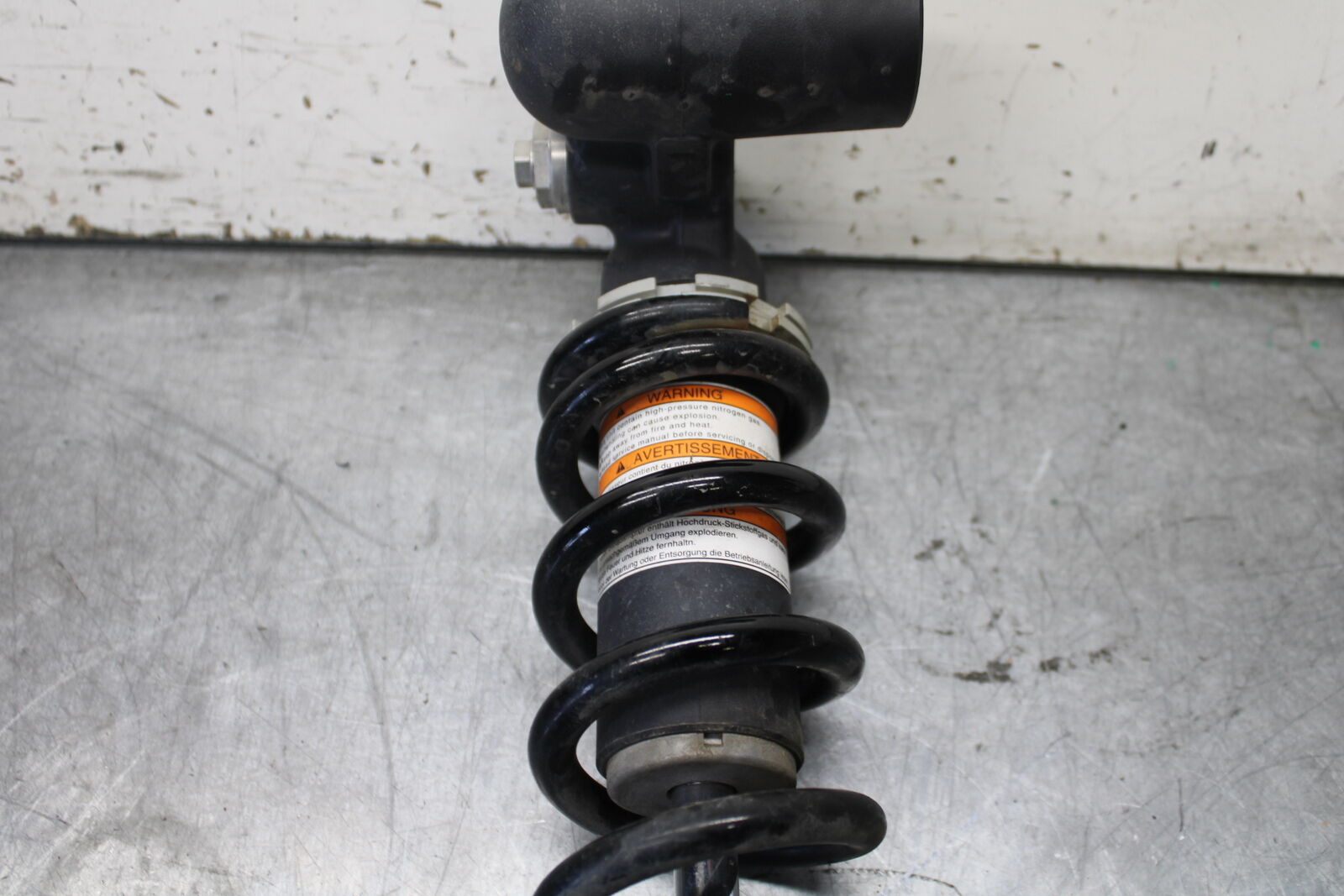 11-24 SUZUKI GSXR750 REAR BACK SHOCK ABSORBER SUSPENSION 62100-15810-019 BB714