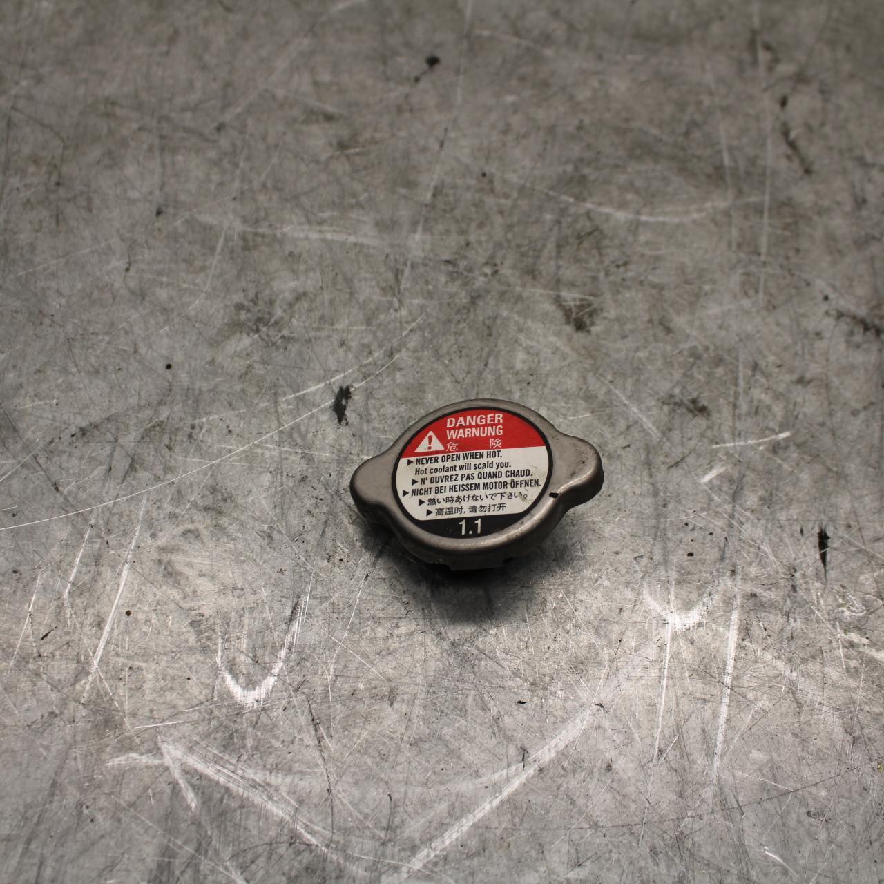 04-06 YAMAHA YZF R1 RADIATOR CAP BB432
