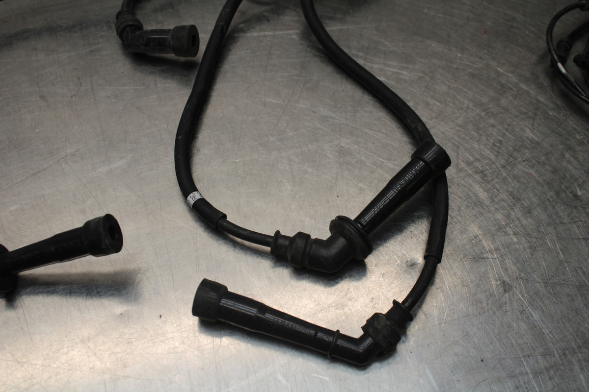 17-24 SUZUKI SV650 IGNITION COILS COIL SPARK PLUG CAPS BB829
