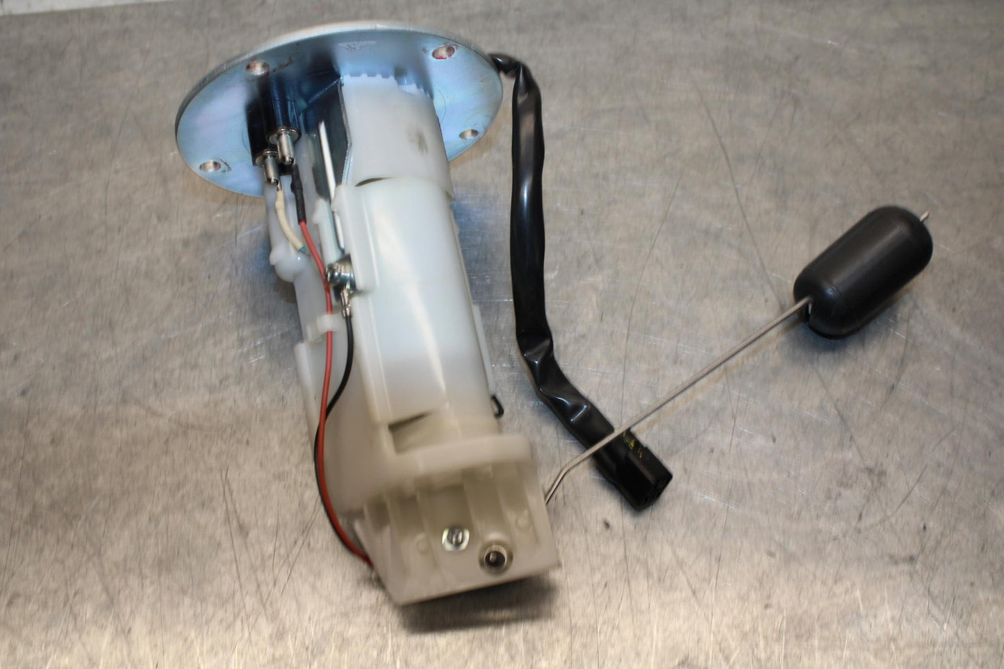 19-22 KAWASAKI Z400 FUEL PUMP GAS PETROL SENDER UNIT BB70