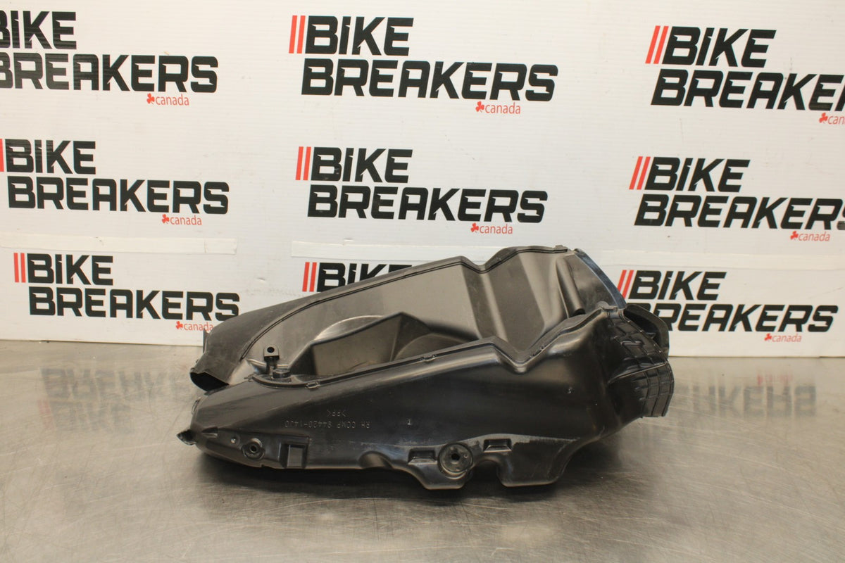 11-24 SUZUKI GSXR750 RIGHT LEFT AIR INTAKE DUCTS BB880