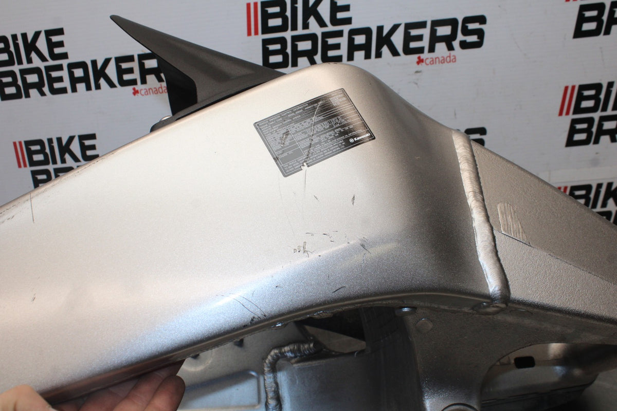 22 KAWASAKI NINJA ZX6R ZX636 ABS 40TH ANNIVERSARY REAR BACK SWINGARM BB911