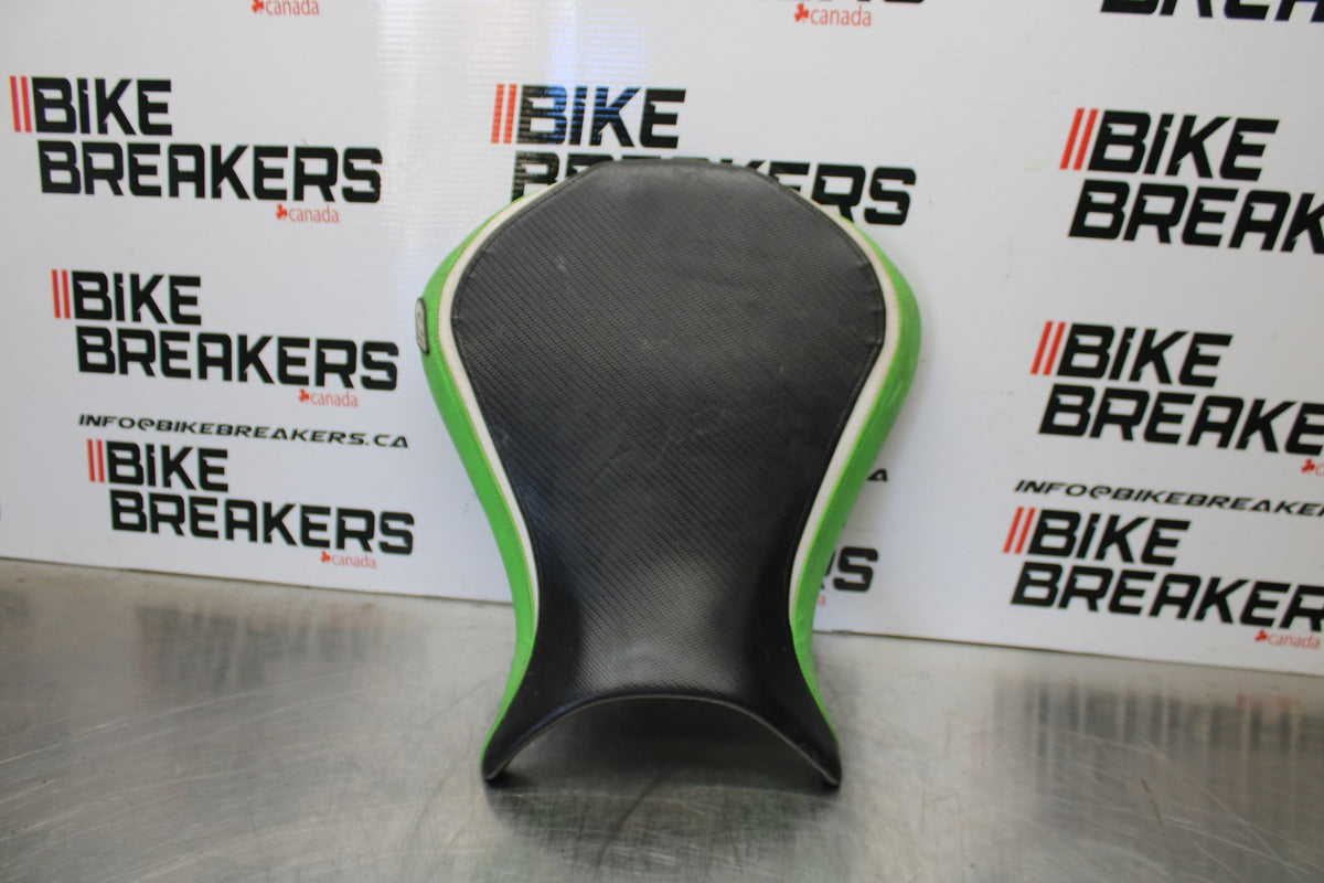 07-08 KAWASAKI NINJA ZX6R ALUMINUM FRONT DRIVERS SEAT PAD SADDLE PILLION BB175