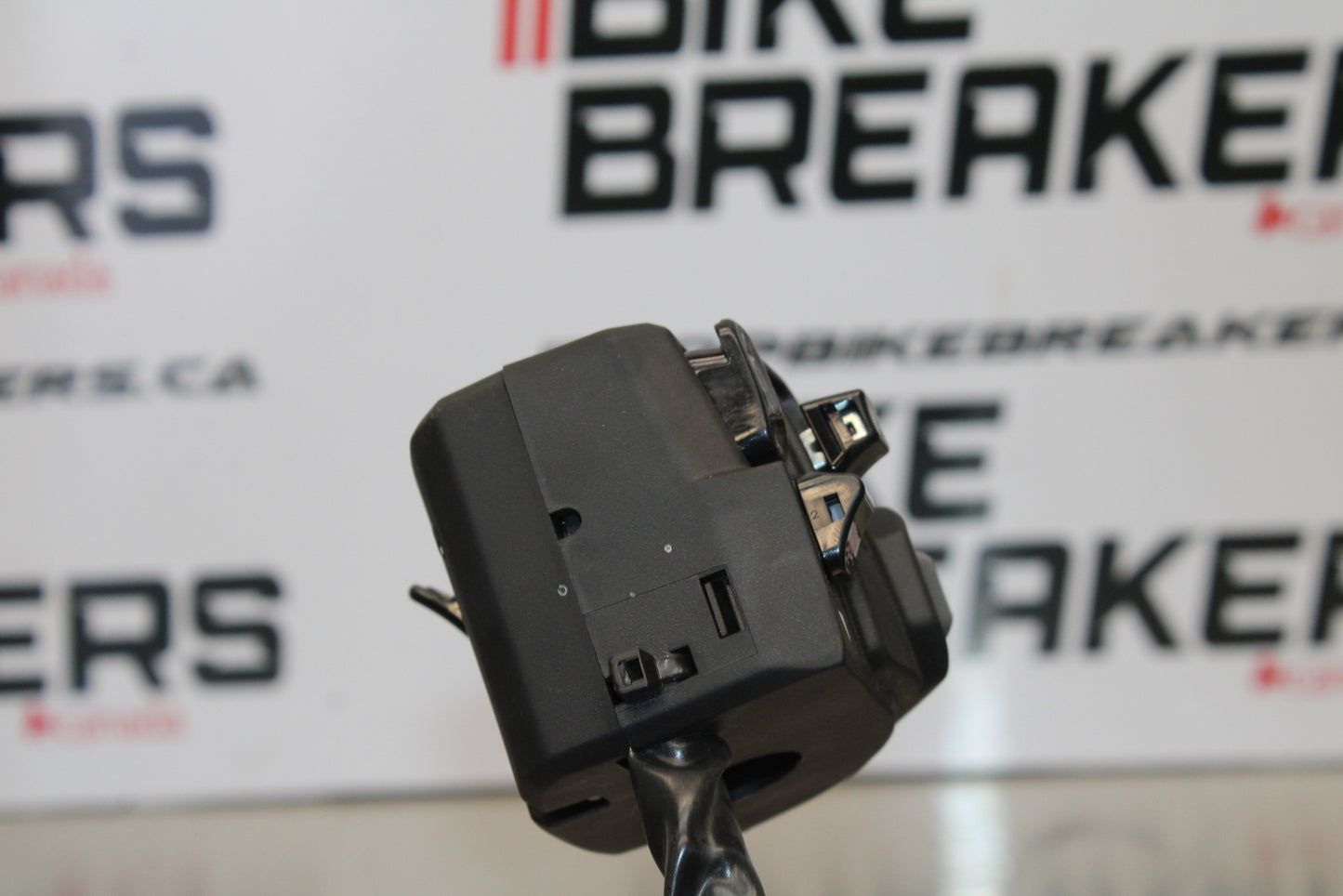 23-24 KAWASAKI NINJA ZX14R NEW!! LEFT CLIP ON HORN SIGNALS SWITCH SWITCHES BB153