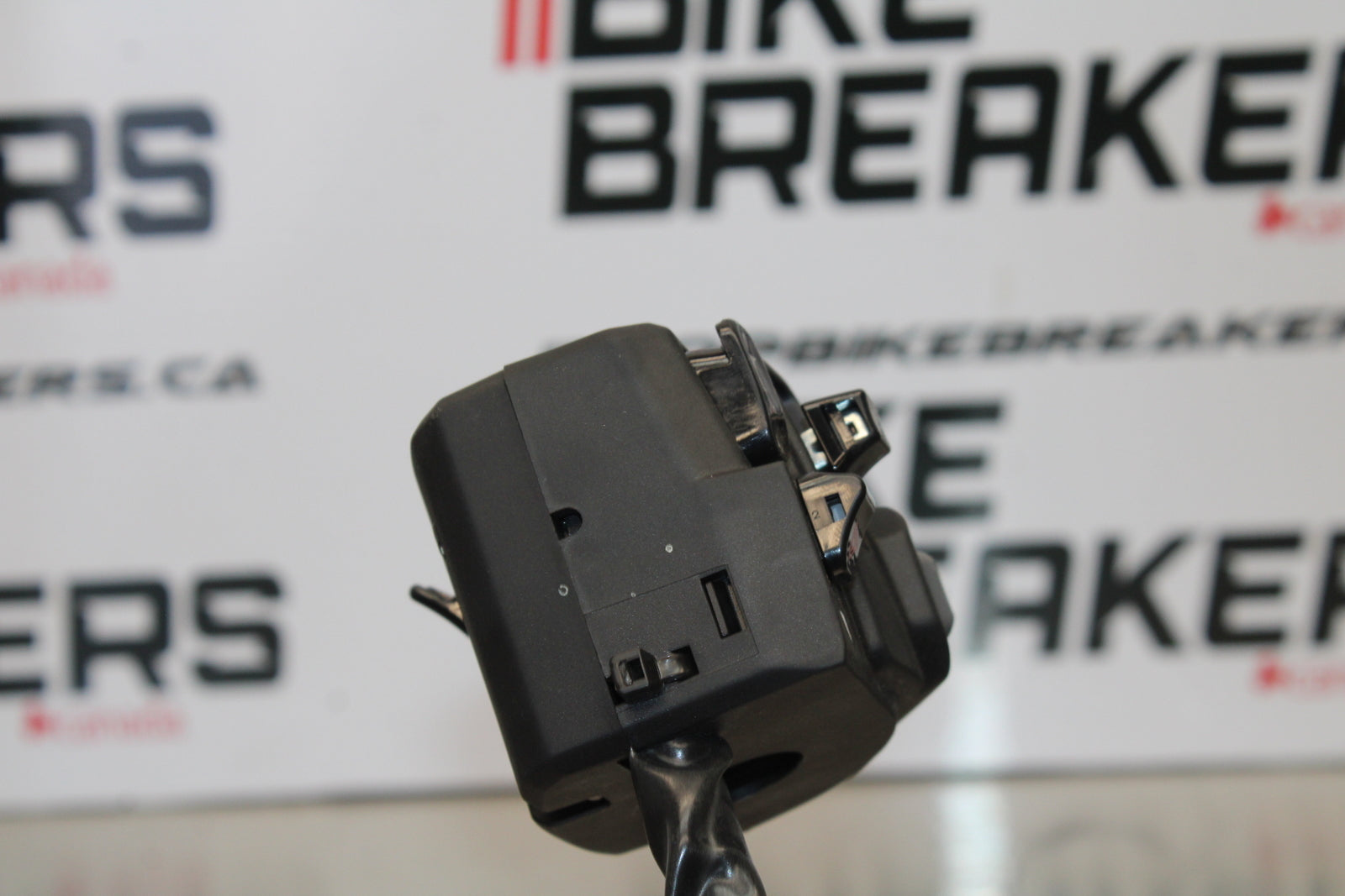 23-24 KAWASAKI NINJA ZX14R NEW!! LEFT CLIP ON HORN SIGNALS SWITCH SWITCHES BB153