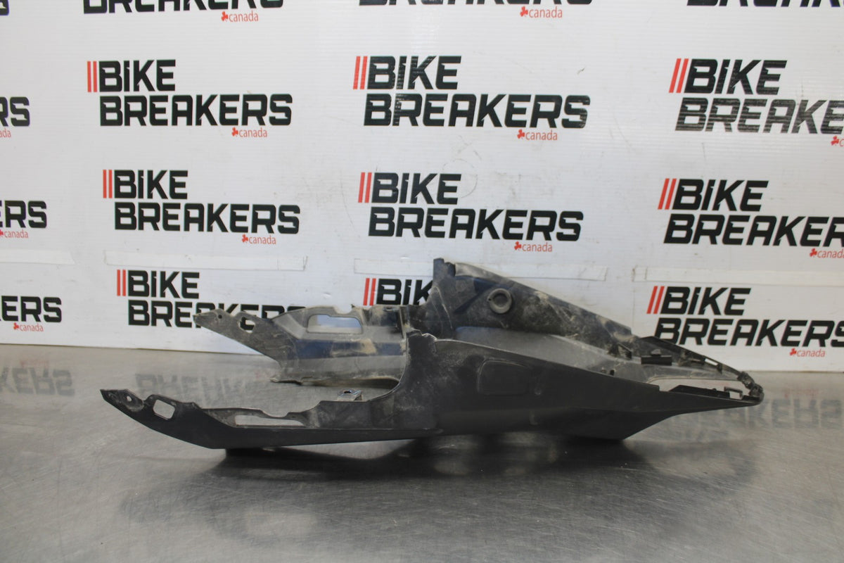 19-24 YAMAHA R3 REAR BACK TAIL UNDERTAIL FAIRING COWL FENDER BB942