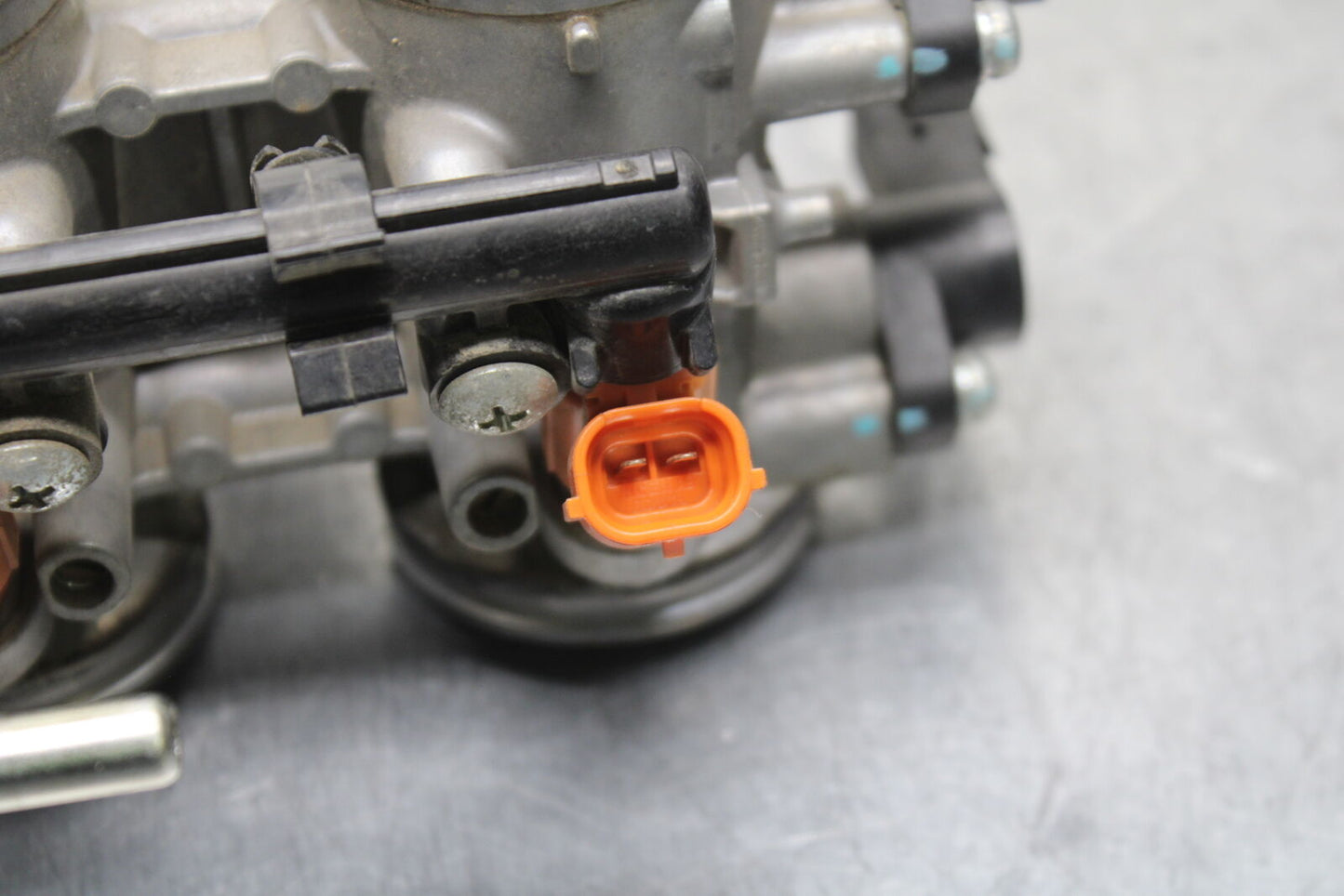 12-13 KAWASAKI Z1000 MAIN FUEL INJECTORS / THROTTLE BODIES BB743