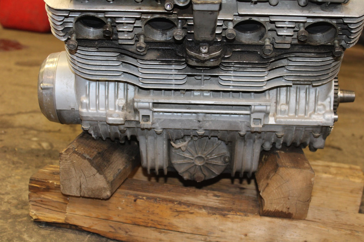 77 SUZUKI GS750 ENGINE MOTOR BB779