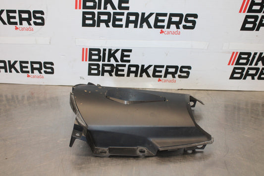 08-09 HONDA CBR1000RR REAR BACK TAIL UNDERTAIL FAIRING COWL FENDER BB128