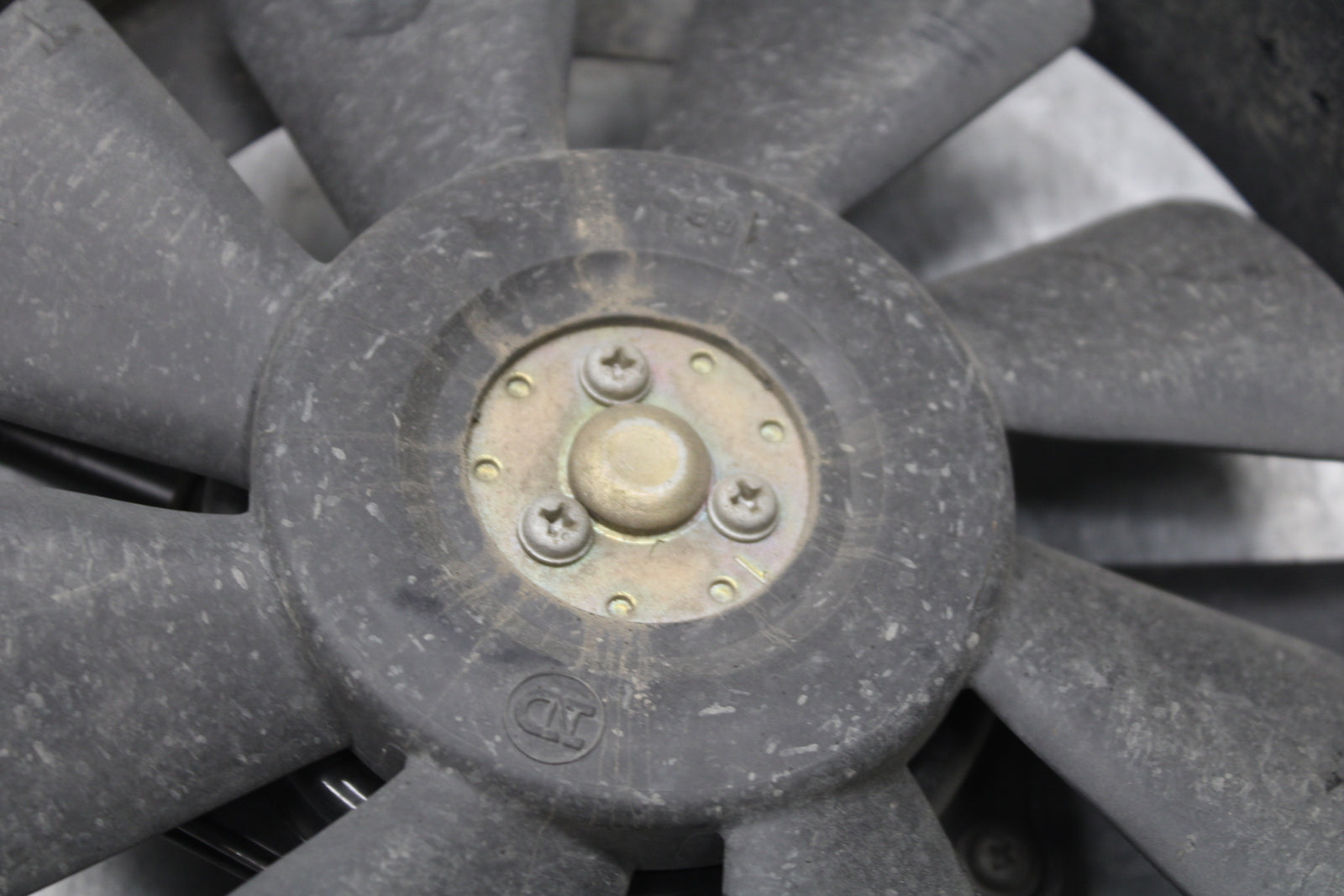 00-02 KAWASAKI NINJA ZX6R ENGINE RADIATOR COOLING FAN BB750