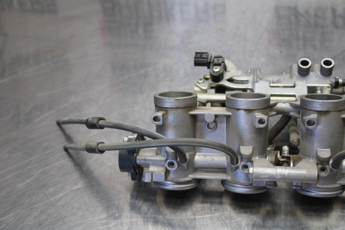 09-15 YAMAHA FZ6R MAIN FUEL INJECTORS / THROTTLE BODIES BB161