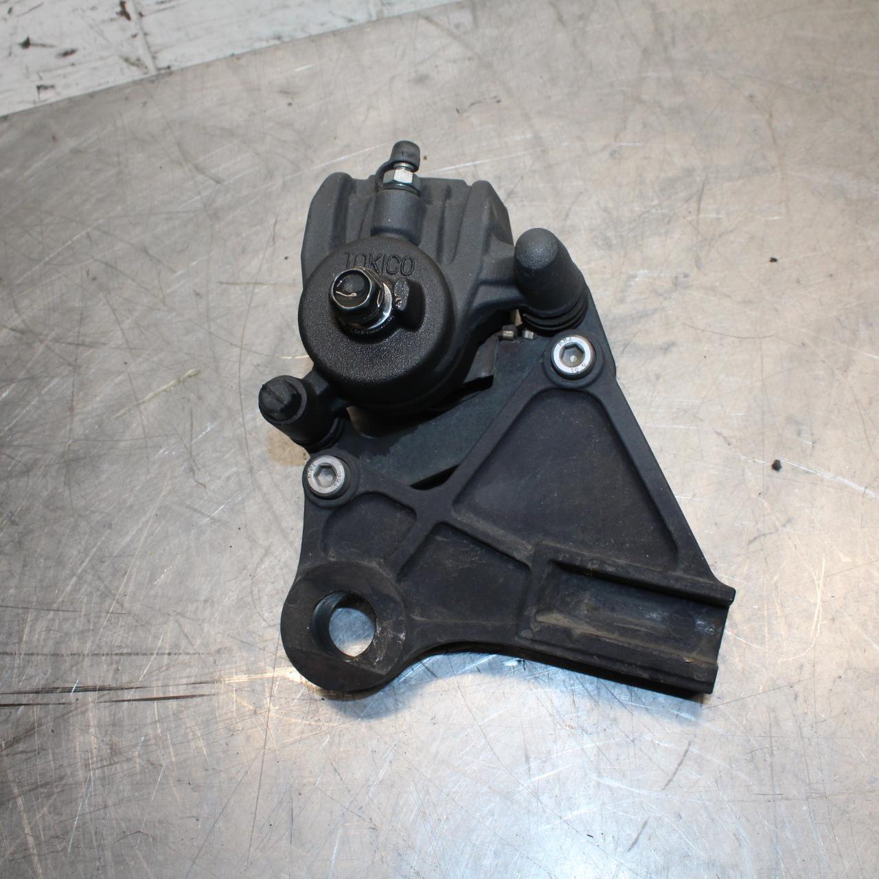 11 KAWASAKI NINJA 650 ER EX 650 REAR BACK BRAKE CALIPER W MOUNT BRACKET BB503