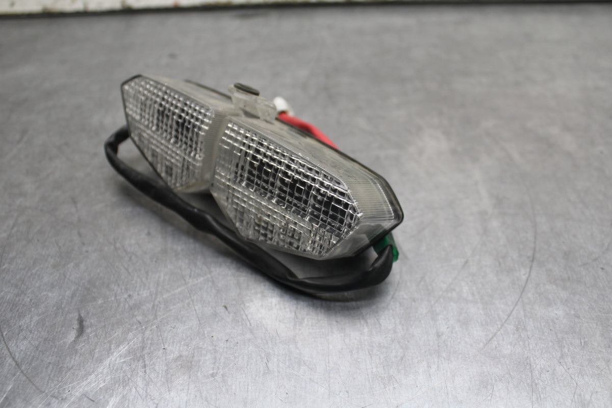08-09 YAMAHA YZF R6S REAR TAIL TAILLIGHT BACK BRAKE LIGHT BB114