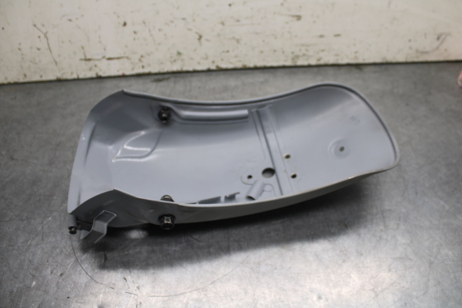 78-81 YAMAHA XS1100 REAR BACK FENDER MUD GUARD BB107