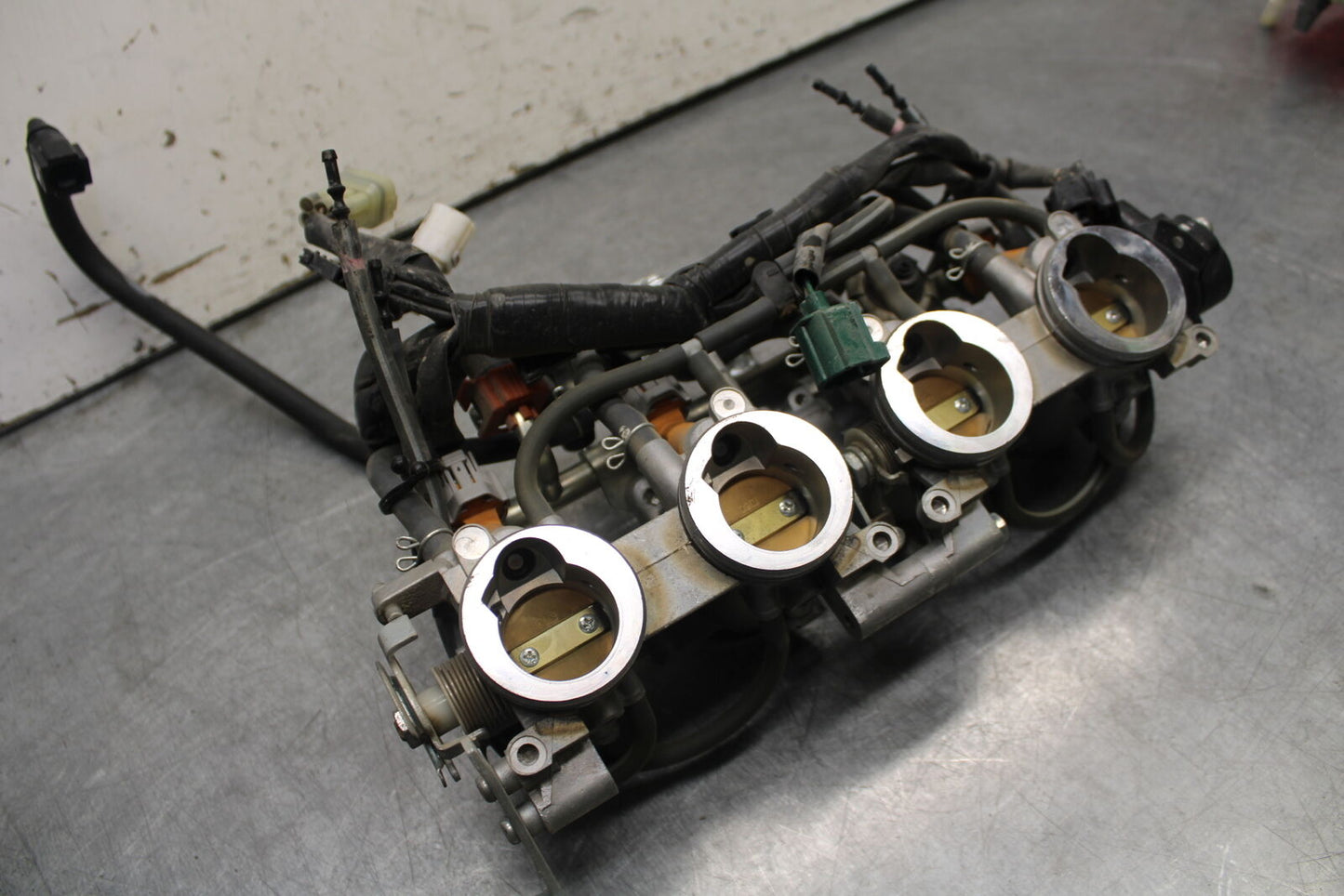 09-15 YAMAHA FZ6R MAIN FUEL INJECTORS / THROTTLE BODIES 20S-13750-00-00 BB686