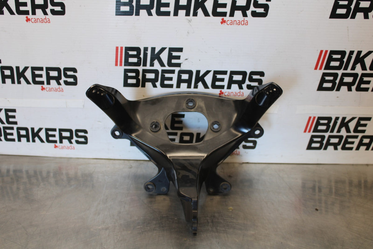 03-04 YAMAHA YZF R6 UPPER FAIRING MIRROR GAUGES STAY BRACKET BB890